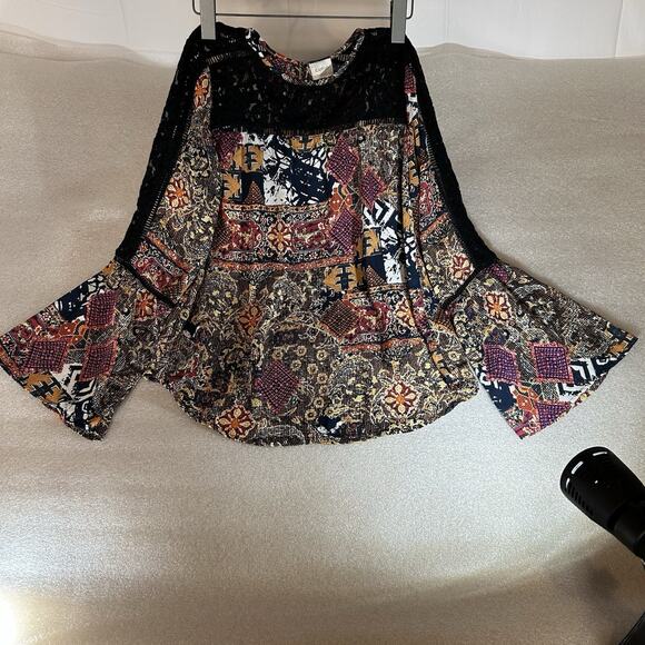 Cupio Black Multi Floral Lace Trim Size M Boho Peasant Tunic Bell Sleeve - Picture 6 of 10